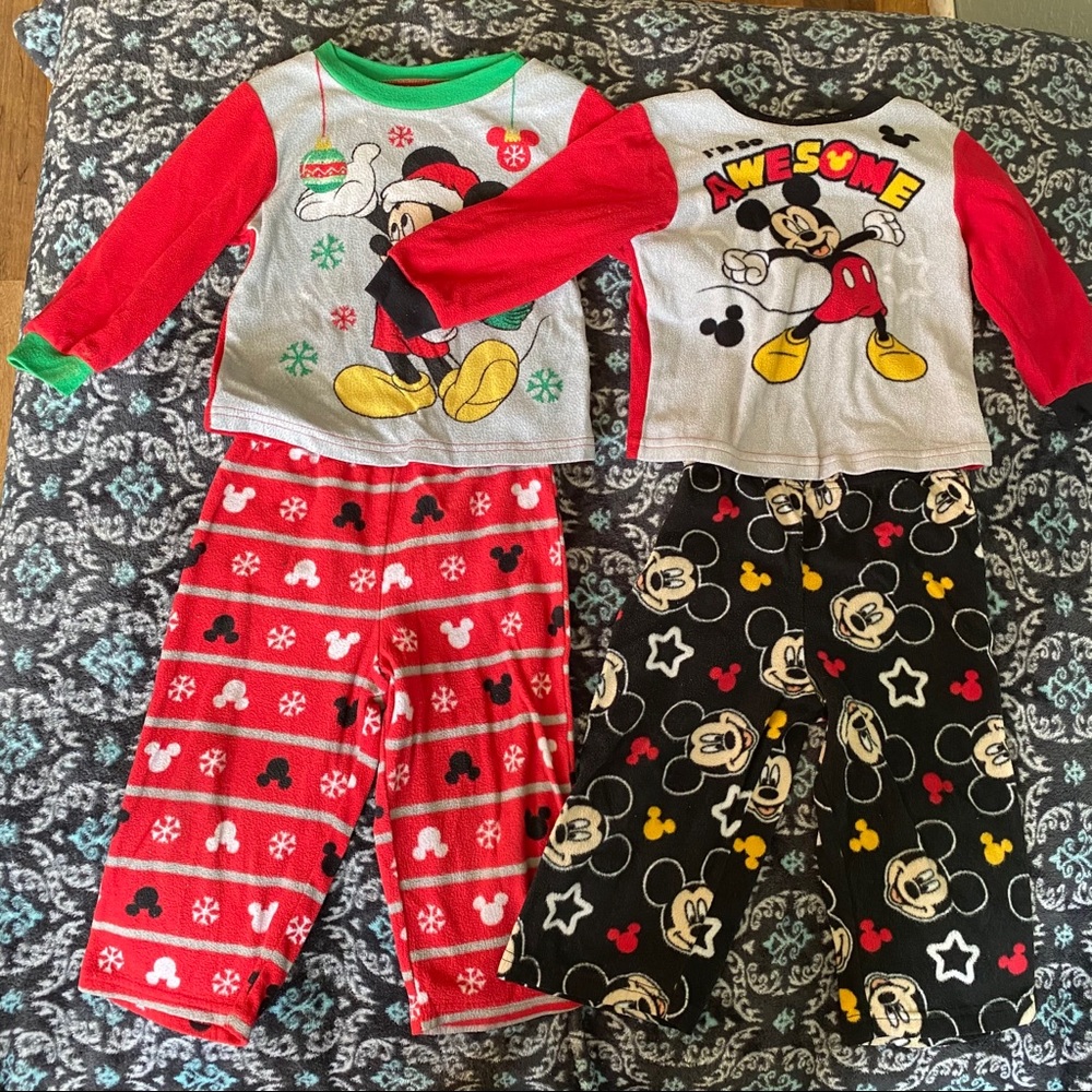 Disney pajamas size 24 months